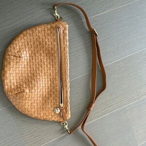 Clare V Grande Fanny